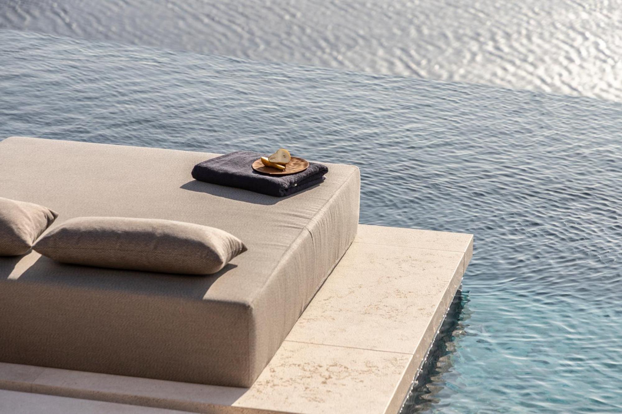 The Skyvilla Mykonos - A Landmark Property With Breathtaking Views Of The Psarou Bay Mykonos Town Zewnętrze zdjęcie
